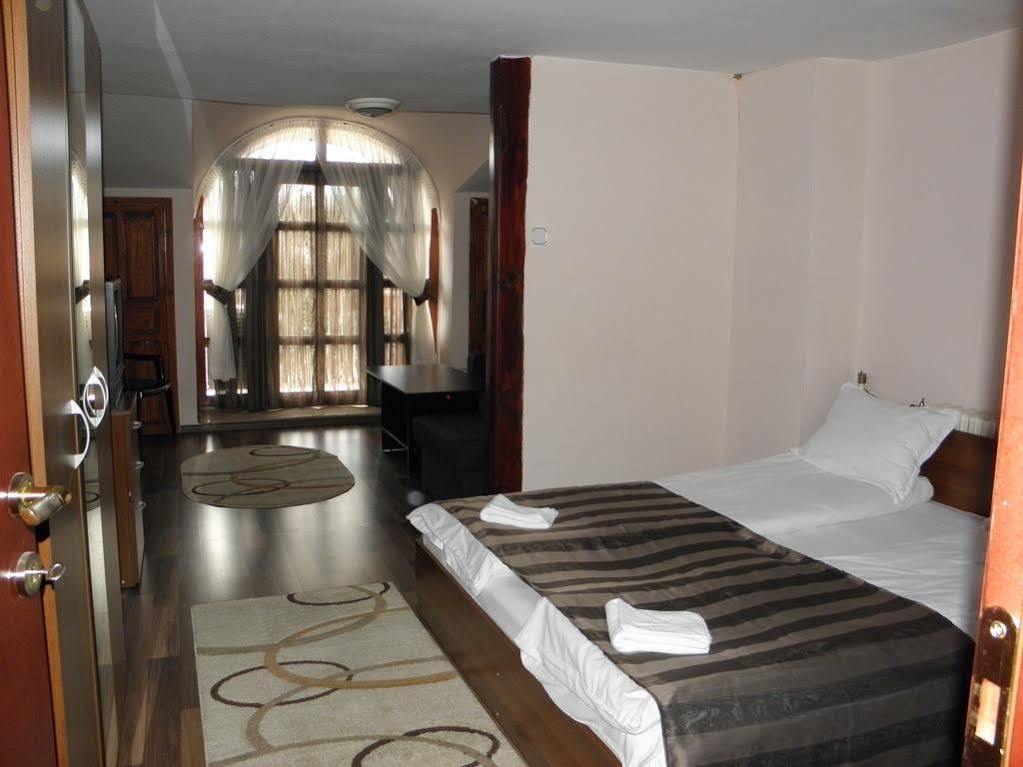 St.St. Constantine And Helena Hotel Sandanski Exterior foto
